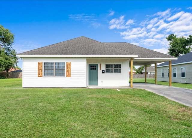 Property at 2109 Creole St Street Street, Lake Charles, LA 70601, 3 beds, 2 baths