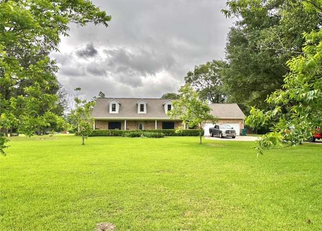 Property at 2221 Oak Grove Drive Drive, Vinton, LA 70668, 3 beds, 2.5 baths