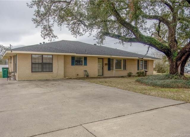 Property at 1041 Elizabeth Street Street, Westlake, LA 70669, 3 beds, 2 baths