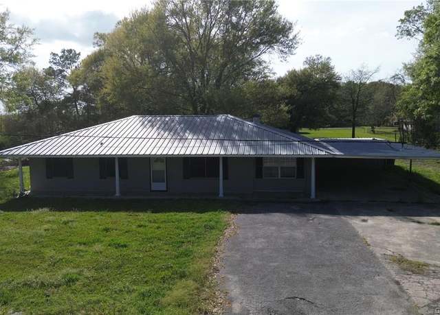 Property at 2041 Ann Street Street, Vinton, LA 70668, 3 beds, 2 baths