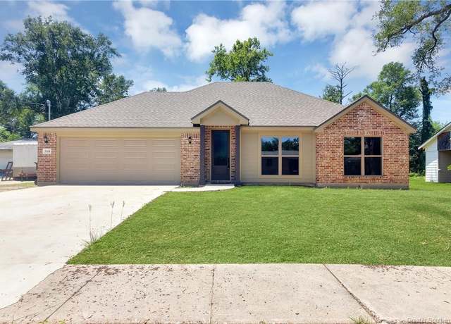 Property at 5414 8th Avenue Avenue, Lake Charles, LA 70607, 3 beds, 2 baths