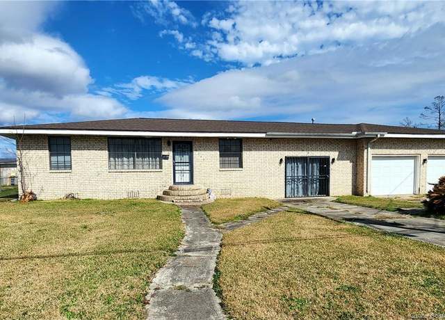 Property at 2345 See Street Street, Lake Charles, LA 70601, 4 beds, 3 baths