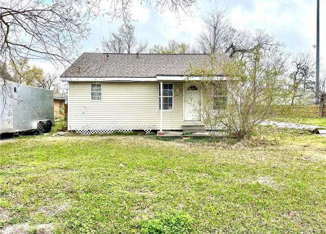 Property at 2915 Louisiana Avenue Avenue, Lake Charles, LA 70601, 2 beds, 1 bath