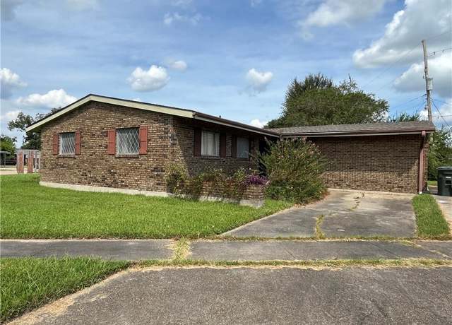 Property at 3001 General Middleton Street Street, Lake Charles, LA 70615, 3 beds, 2 baths