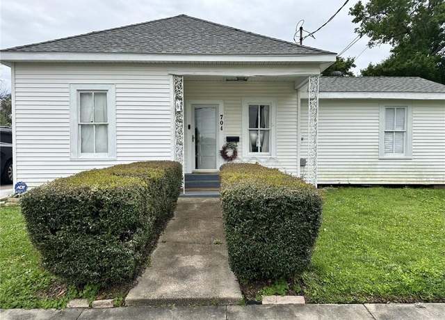 Property at 704 6th Street Street, Lake Charles, LA 70601, 3 beds, 2.5 baths