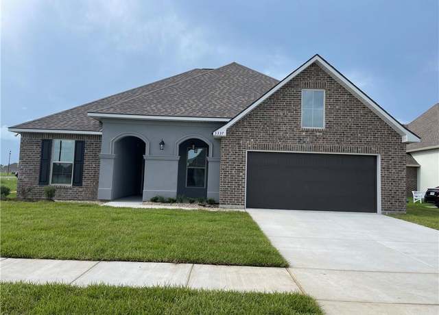 Property at 3337 Lake Crest Drive Drive, Lake Charles, LA 70607, 5 beds, 3 baths