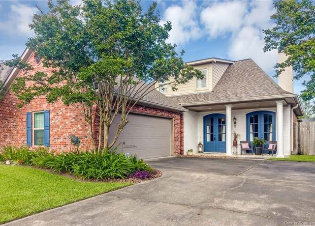 Property at 2201 La Cache Drive Drive, Lake Charles, LA 70601, 3 beds, 2.5 baths