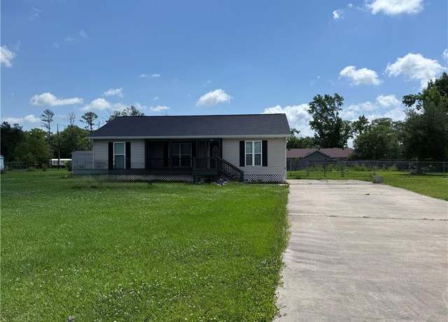 Property at 1244 Belfield Road Road, Lake Charles, LA 70611, 3 beds, 2 baths