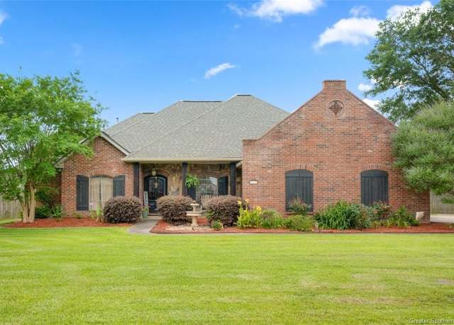 Property at 975 N Kade Lane Lane, Lake Charles, LA 70605, 6 beds, 3.5 baths