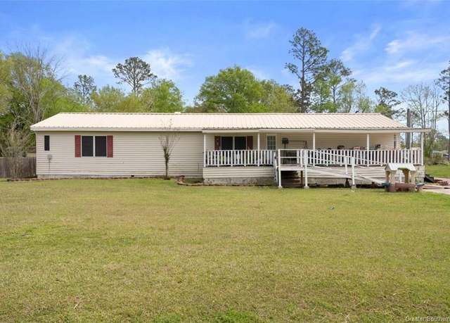 Property at 1558 W Pine Meadows Drive Drive, Lake Charles, LA 70611, 5 beds, 2 baths