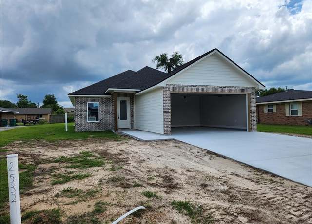 Property at 2532 St Francis Street Street, Sulphur, LA 70663, 3 beds, 2 baths