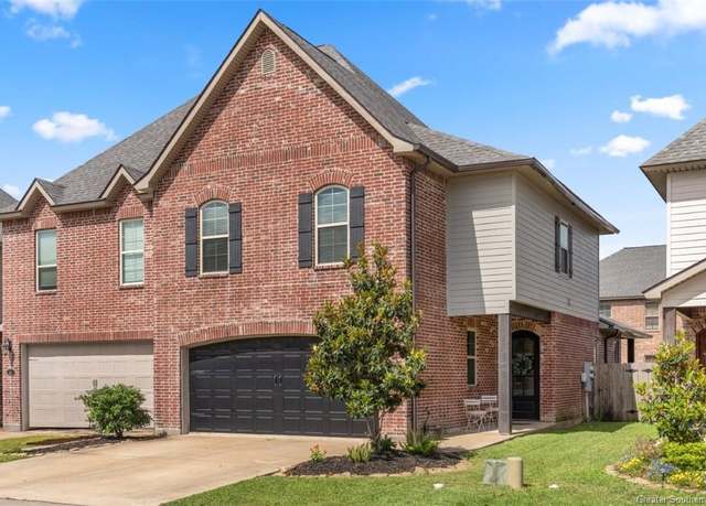 Property at 1530 L'acadie Drive Drive #8, Lake Charles, LA 70605, 3 beds, 2.5 baths