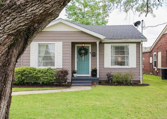 Property at 217 W School Street Street, Lake Charles, LA 70605, 3 beds, 2 baths