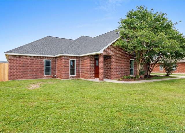 Property at 2468 Quince Michael Lane Lane, Lake Charles, LA 70605, 4 beds, 3 baths