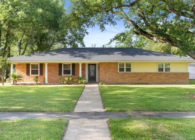 Property at 1816 20th Street Street, Lake Charles, LA 70601, 3 beds, 2 baths