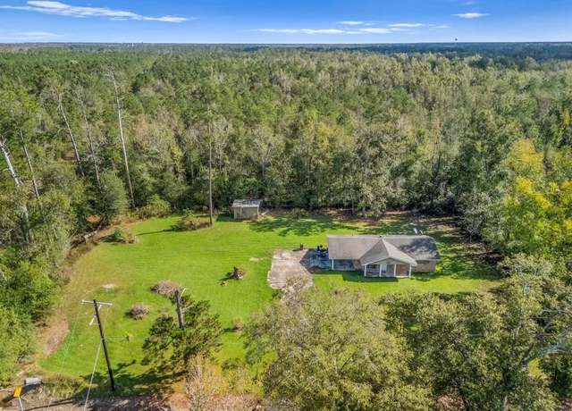 Property at 3297 Maple Street Street, Lake Charles, LA 70615, 3 beds, 1.5 baths