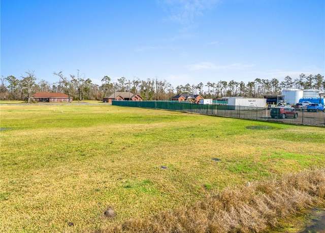 Property at 424 Deshotel Lane Lane, Lake Charles, LA 70615
