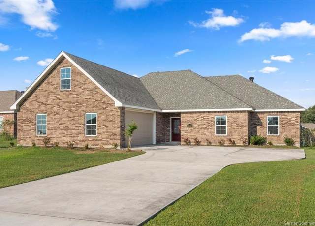 Property at 6824 Bonne Meadow Drive Drive, Lake Charles, LA 70605, 4 beds, 2.5 baths