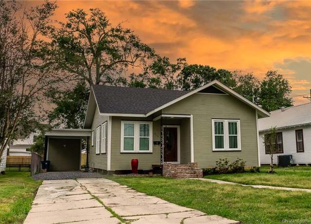 Property at 515 Clara Street Street, Jennings, LA 70546, 3 beds, 2.5 baths