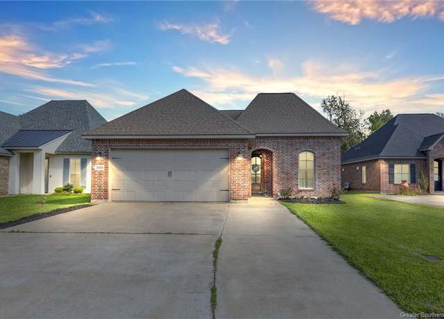 Property at 1005 Michelle Drive Drive, Sulphur, LA 70663, 3 beds, 2 baths