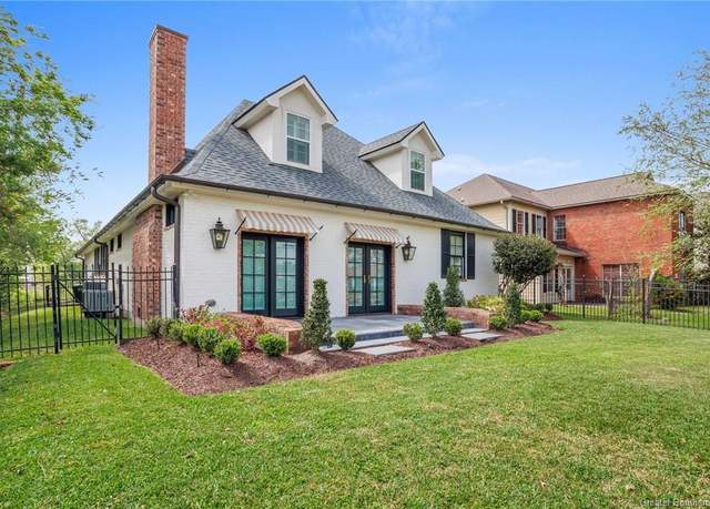 Property at 801 Saint Anthony Place Place Unit E, Lake Charles, LA 70601, 2 beds, 2.5 baths
