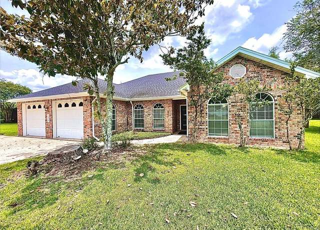Property at 1274 Walnut Drive Drive, Lake Charles, LA 70611, 4 beds, 3.5 baths