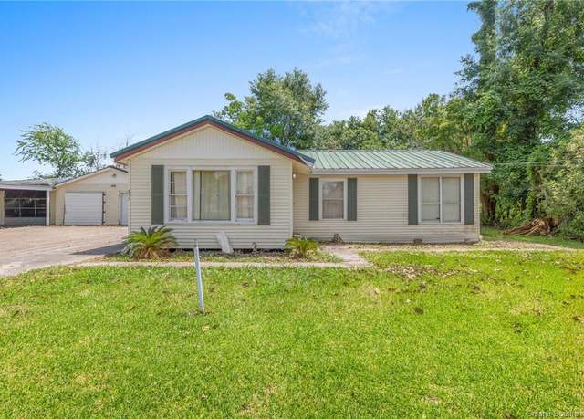 Property at 855 E Lyons Street Street, Sulphur, LA 70663, 3 beds, 2 baths