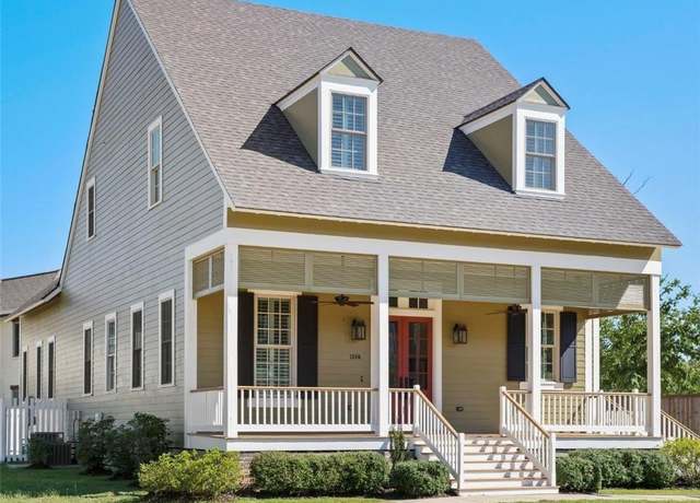 Property at 1380 William Street Street, Lake Charles, LA 70601, 3 beds, 2.5 baths
