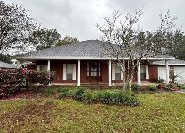 Property at 1711 Charlotte Drive Drive, Deridder, LA 70634, 4 beds, 2 baths