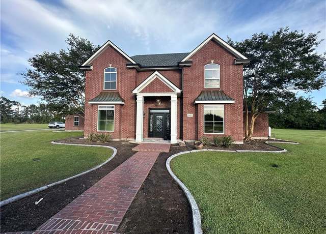 Property at 1057 Lauren Logan Lane Lane, Sulphur, LA 70665, 3 beds, 2.5 baths