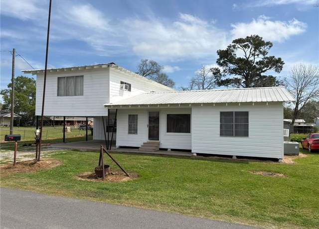 Property at 316 Mcclure Avenue Avenue, Lake Arthur, LA 70549, 4 beds, 1.5 baths