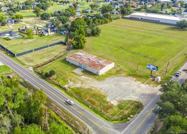 Property at 3130 Country Club Road Road, Lake Charles, LA 70605