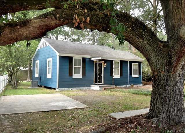 Property at 2001 Rose Street Street, Lake Charles, LA 70601, 2 beds, 2 baths