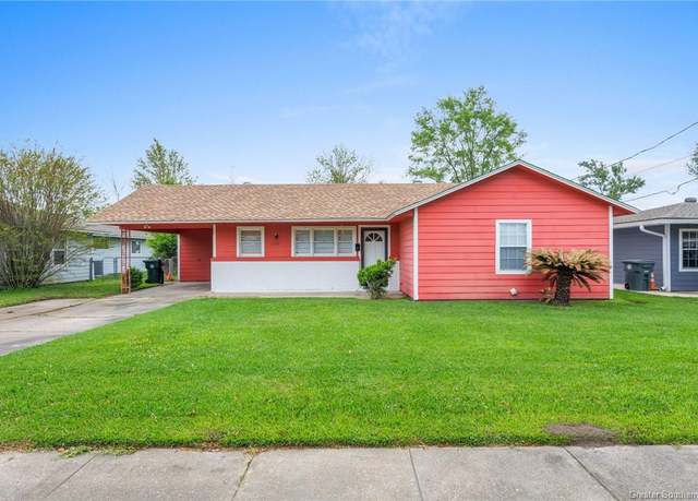 Property at 1125 California Street Street, Lake Charles, LA 70607, 3 beds, 2 baths