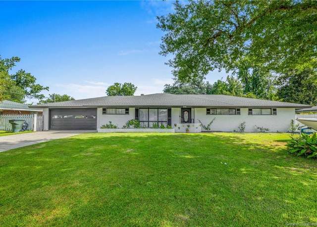 Property at 242 Spring Street Street, Lake Charles, LA 70605, 4 beds, 2 baths