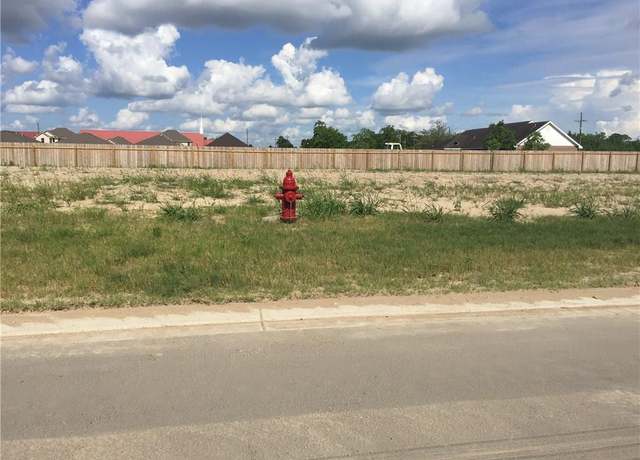 Property at 298  298 Pelican Row Drive Drive, Lake Charles, LA 70615