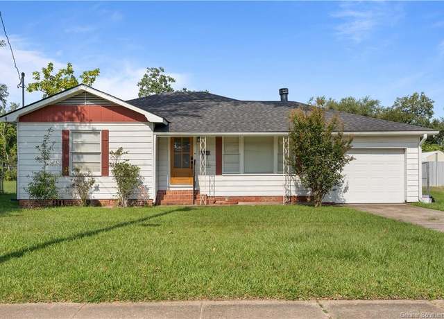 Property at 3908 Center Street Street, Lake Charles, LA 70607, 3 beds, 1 bath