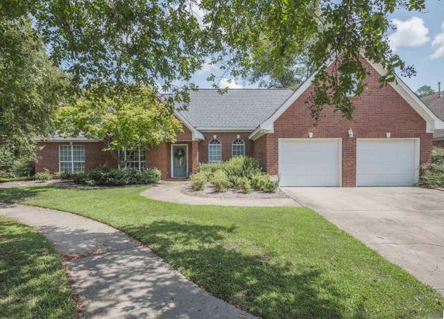 Property at 3316 Devereaux Pl, Monroe, LA 71201, 3 beds, 2.5 baths