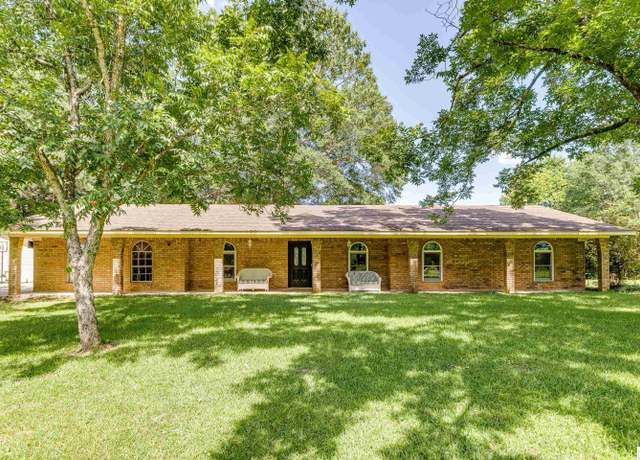 Property at 139 New Chapel Hill Rd, West Monroe, LA 71291, 4 beds, 2 baths