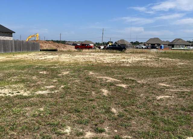 Property at 100 Blue Sky Dr, Monroe, LA 71203