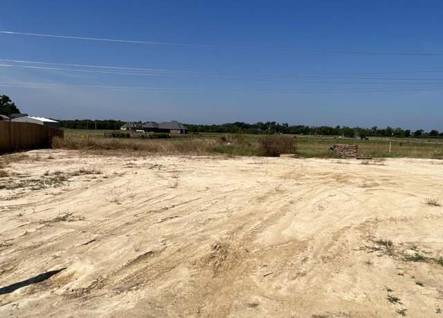 Property at 130 Blue Sky Dr, Monroe, LA 71203