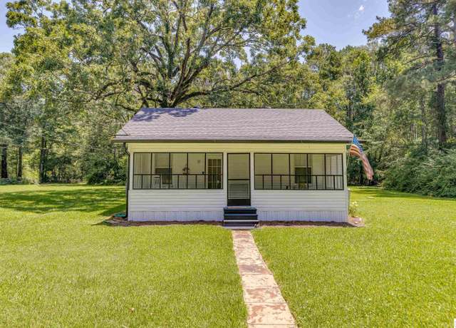 Property at 482 Walker Rd, Monroe, LA 71203, 2 beds, 2 baths