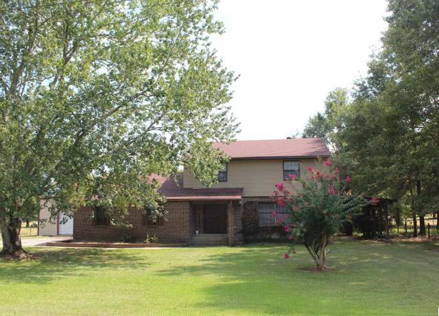 Property at 3443 Garrett Rd, Monroe, LA 71202, 4 beds, 2.5 baths