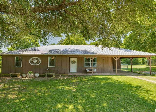 Property at 450 Carey Smith Rd, Mangham, LA 71259, 3 beds, 1 bath