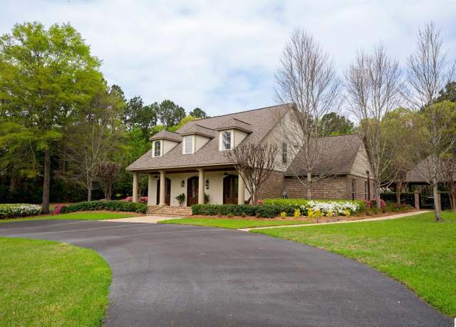 Property at 249 Tremont Dr, Ruston, LA 71270, 5 beds, 4.5 baths