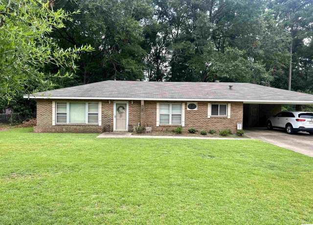 Property at 1412 Brewster St, Ruston, LA 71270, 3 beds, 1 bath