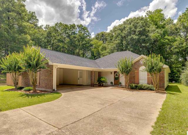 Property at 212 Highway 144, Calhoun, LA 71225, 3 beds, 2 baths
