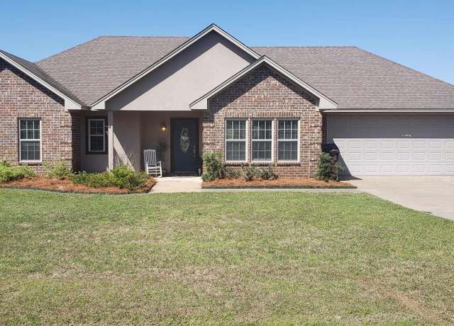 Property at 404 Zachary Way, Sterlington, LA 71280, 3 beds, 2 baths