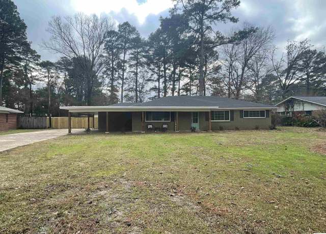 Property at 127 Elmwood Dr, West Monroe, LA 71291, 4 beds, 2 baths