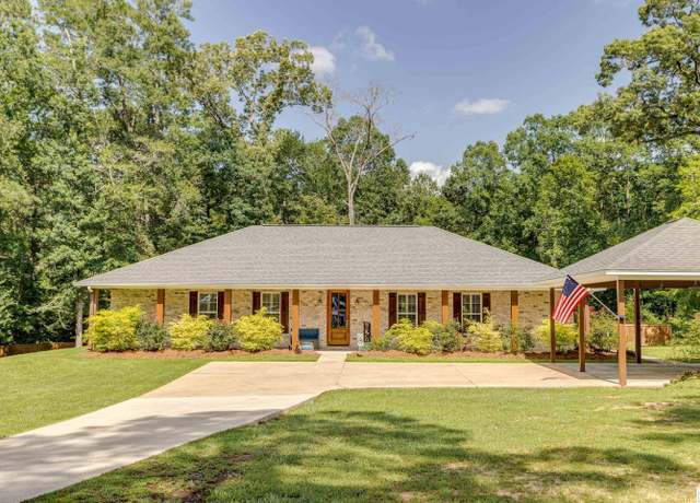 Property at 605 North Spillway Rd, Farmerville, LA 71241, 2 beds, 2 baths